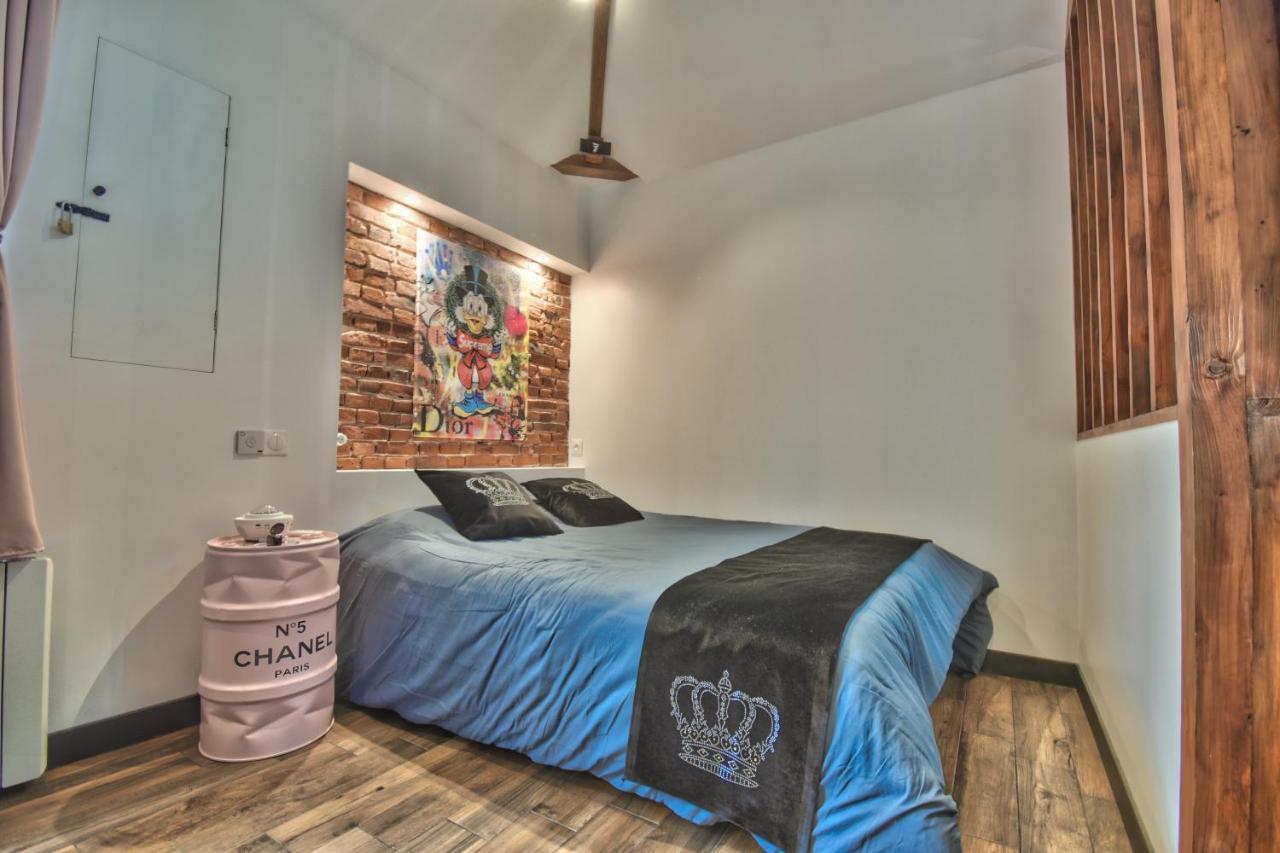 * Le Loft Des Mysteres * Apartment Maintenon Bagian luar foto