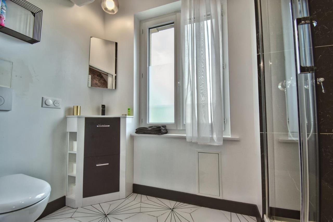 * Le Loft Des Mysteres * Apartment Maintenon Bagian luar foto