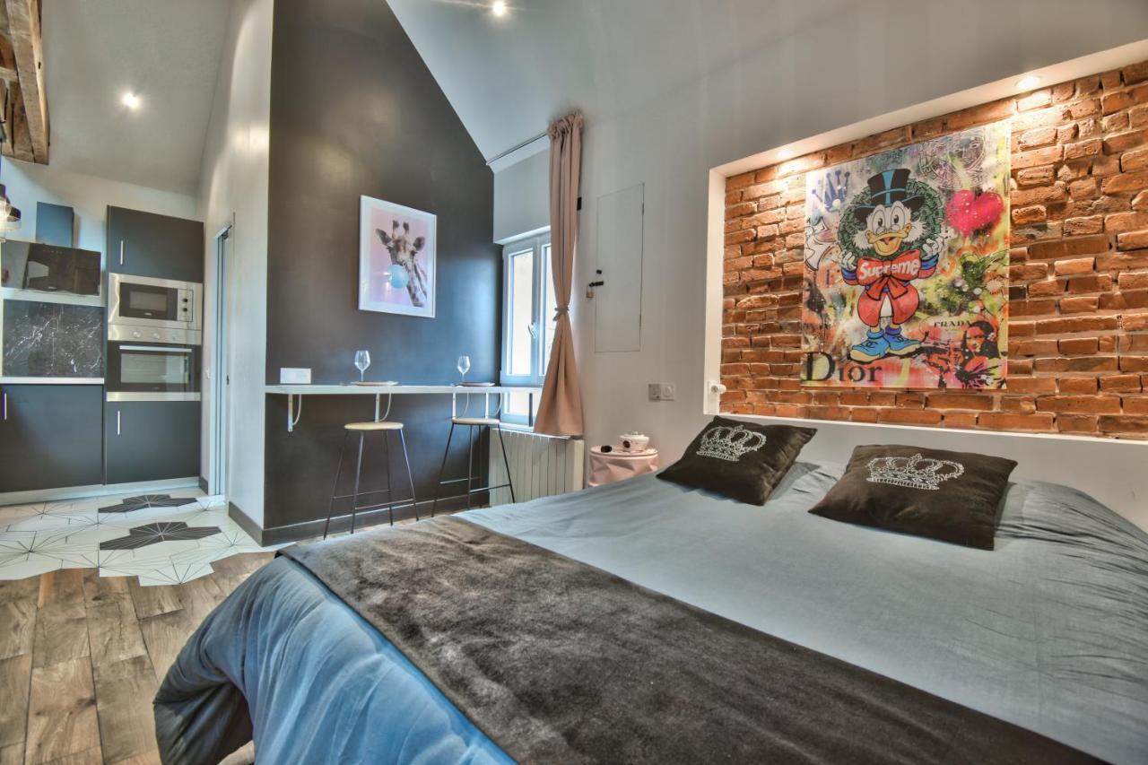 * Le Loft Des Mysteres * Apartment Maintenon Bagian luar foto